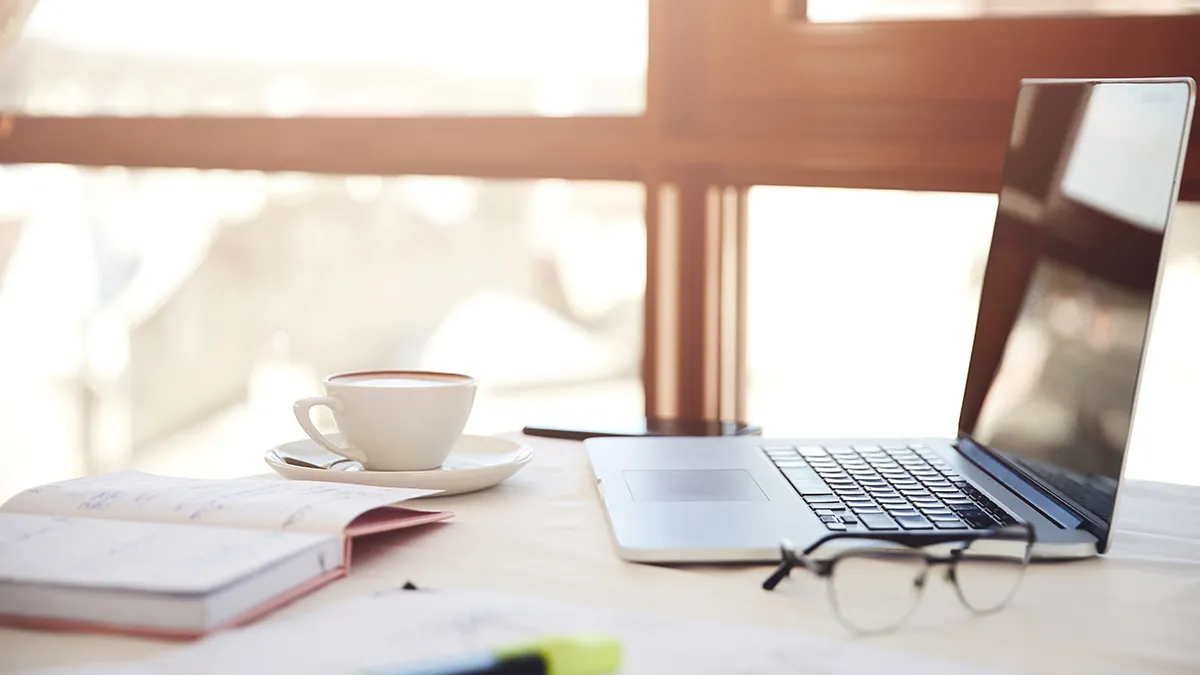 ¿Cómo es estudiar en línea?