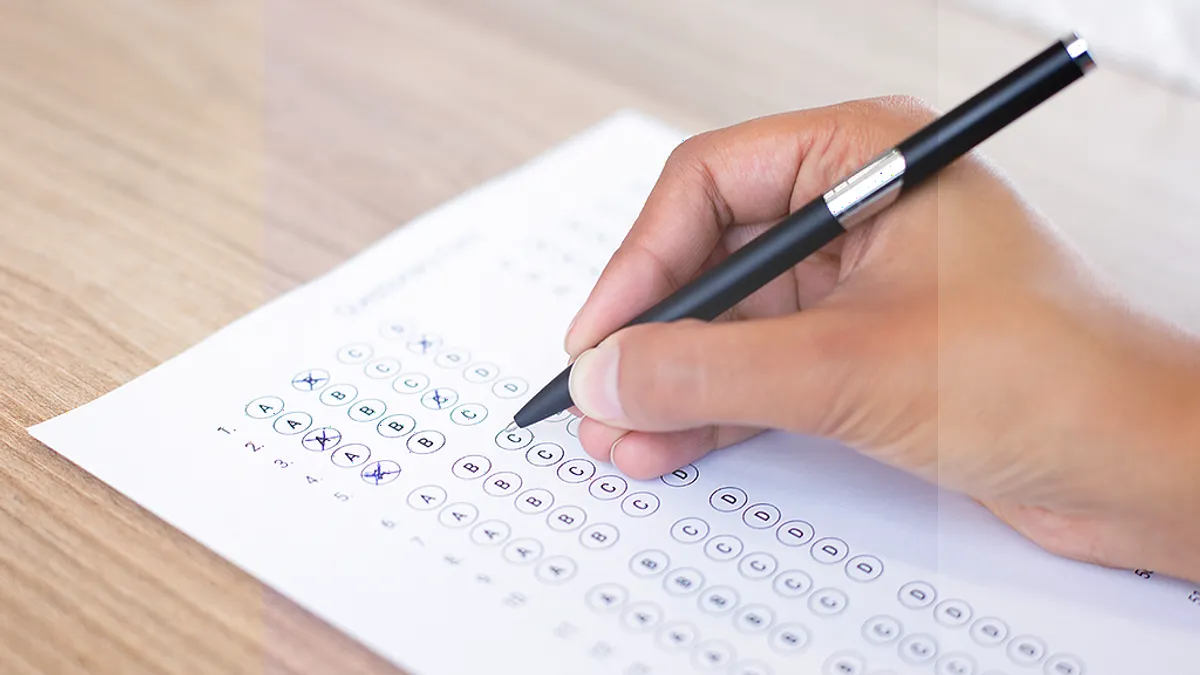 ¿Qué tan difícil es el examen EXACER? Las 7 áreas y las que más cuesta aprobar